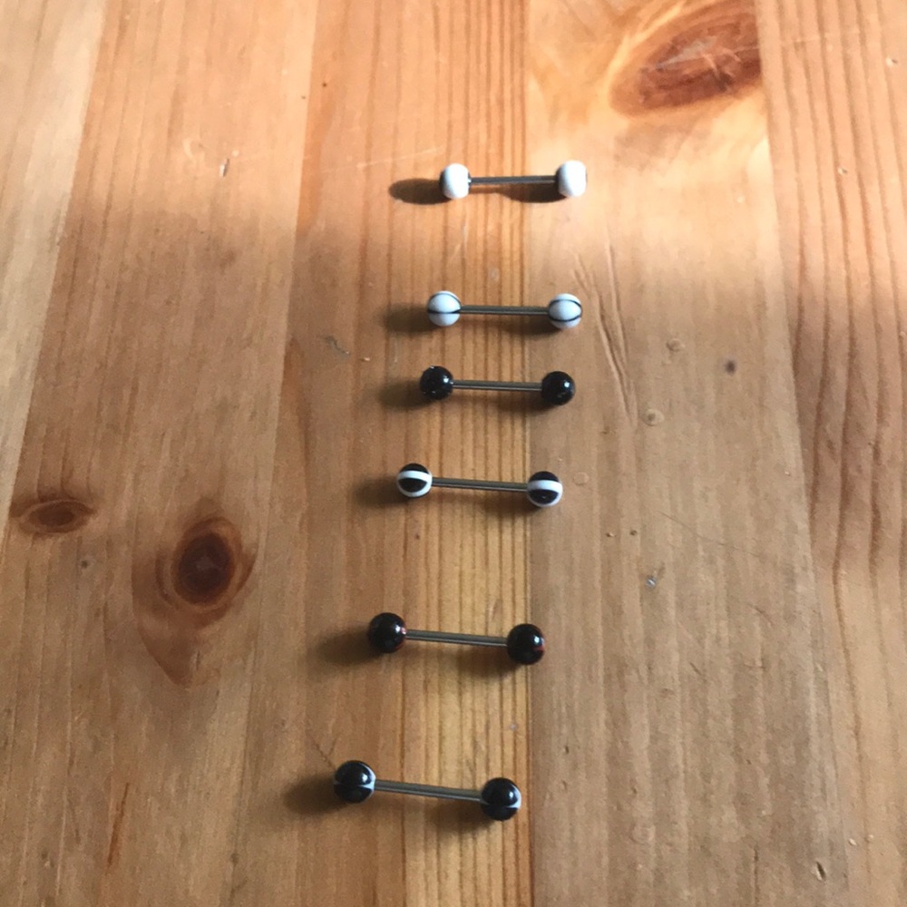 Tongue piercing jewelry